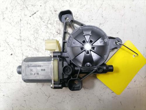 Right front window motor SEAT LEON (5F1) 1.2 TSI | BP32031519E20 