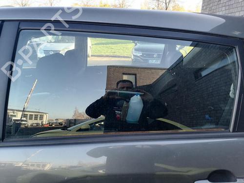 Dør rude ventre bagtil Dør rude ventre bagtil TOYOTA COROLLA Verso (ZER_, ZZE12_, R1_) 2.0 D-4D (CUR10_, CUR10R) (116 hp) 31772952 31772952