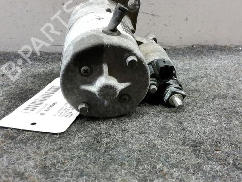 Używane Rozrusznik TOYOTA YARIS (_P1_) 1.0 (SCP10_, SCP10R) (65 hp) 31770783