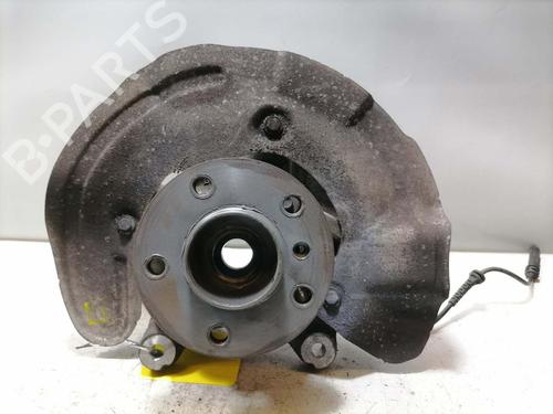 Used Left front steering knuckle BMW 2 Active Tourer (F45) 220 i (192 hp) 31771723
