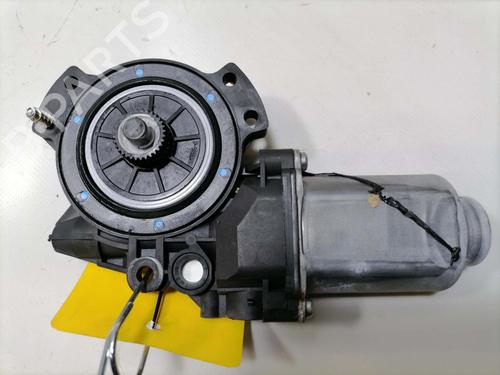 Used Right rear window motor KIA SPORTAGE III (SL) 2.0 CRDi AWD (184 hp) 31771206