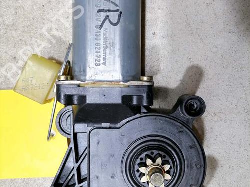 Used Right front window motor MERCEDES-BENZ CLK (C208) CLK 200 (208.335) (136 hp) 31771172