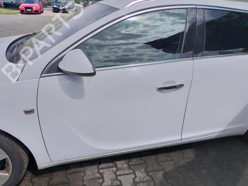 Used Left front door OPEL INSIGNIA A Country Tourer (G09) 2.0 CDTi (47) (131 hp) 31774000