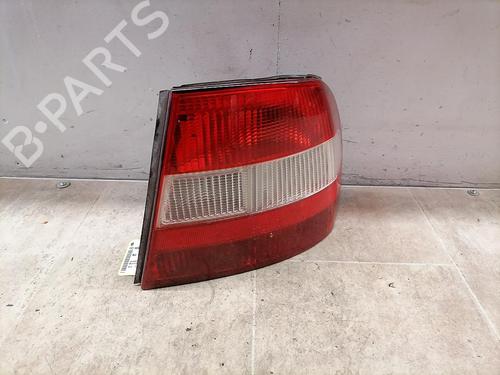 Used Right taillight OPEL VECTRA B (J96) 1.6 i 16V (F19) (100 hp) 31771860
