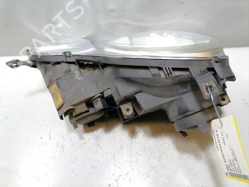 Right headlight VW POLO IV (9N_, 9A_) 1.2 | BP31774631C29 