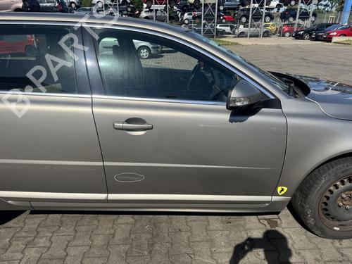 Used Right front door Right front door 36905230 36905230