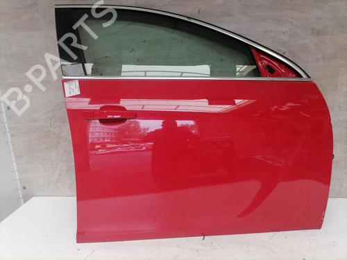 Used Right front door OPEL INSIGNIA A (G09) 2.0 Turbo 4x4 (68) (250 hp) 31772535