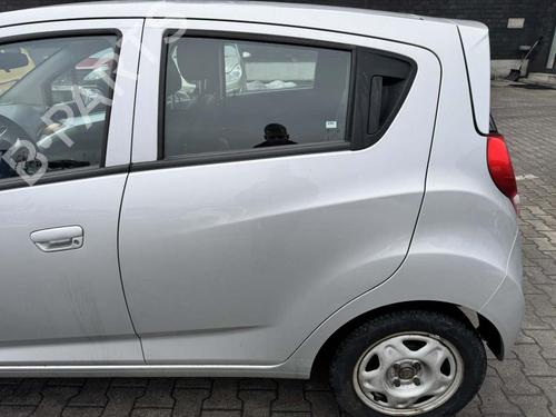 Używane Drzwi tylne lewe CHEVROLET SPARK (M300) 1.0 (68 hp) 32331799