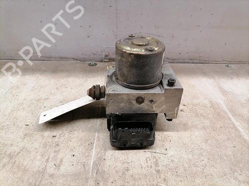 Używane Pompa ABS SUZUKI IGNIS I (FH) 1.3 (HV51, HX51, RG413) (83 hp) 31770912