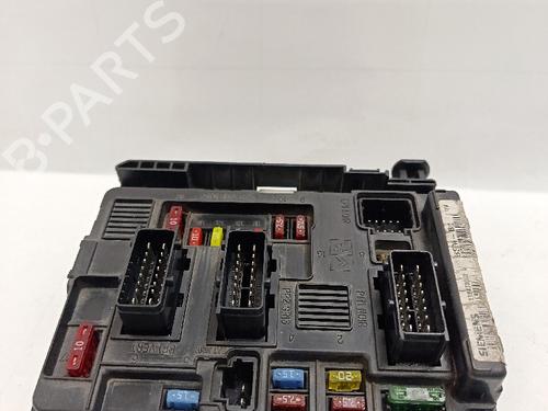 Zekeringkast PEUGEOT 206 Hatchback (2A/C) [1998-2012]  30032816