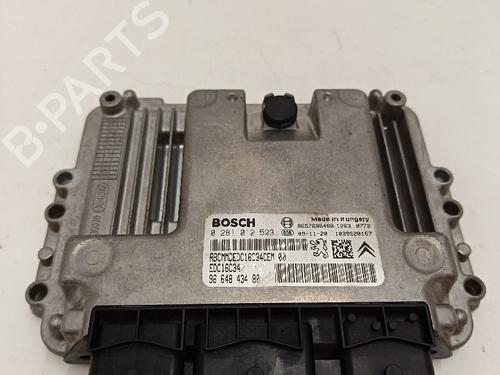Used Engine control unit (ECU) PEUGEOT 207 (WA_, WC_) 1.4 HDi (68 hp) 30032430