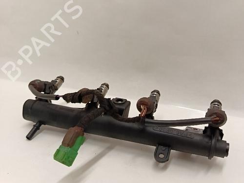 Used Injection rail PEUGEOT 206 Hatchback (2A/C) [1998-2012]  30031505