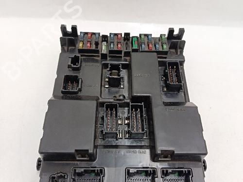 Boîte à Fusibles PEUGEOT 307 (3A/C) 1.4 HDi (68 hp) 30031680