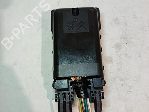 Fuse box PEUGEOT 308 I (4A_, 4C_)  | BP30029213E1 
