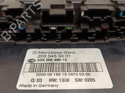 Fuse box MERCEDES-BENZ C-CLASS (W203)  | BP30032058E1
