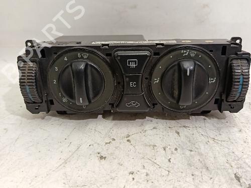 AC-Styringsenhed/Manøvreenhed MERCEDES-BENZ C-CLASS (W203) [2000-2007]  30030941