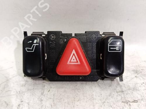 warning-switch-mercedes-benz-c-class-w203-2000-2001-2002-2003-2004-2005-2006-2007-30030942 main image