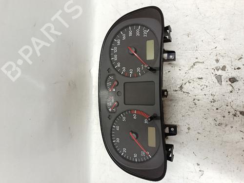 Used Instrument cluster VW GOLF IV (1J1) [1997-2008]  30030904