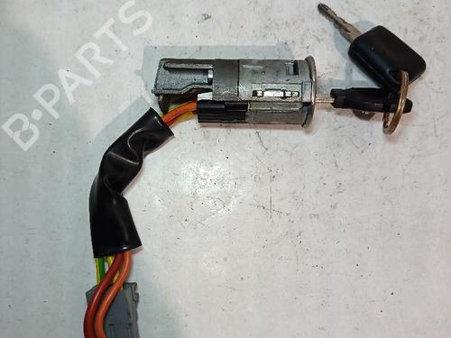 Used Ignition barrel RENAULT CLIO I (B/C57_, 5/357_) [1990-1999]  30029087