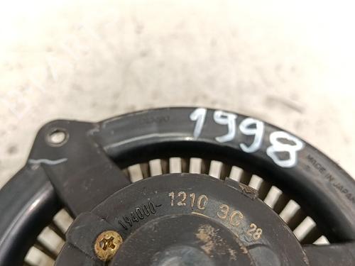 Varmeblæser TOYOTA YARIS (_P1_)  | BP30030106M62 