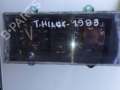 Used Instrument cluster TOYOTA HIACE II Van (_H11, _H2_, _H3_, _H4_) [1977-1983]  30029180