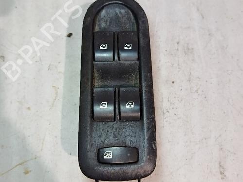 Used Left front window switch RENAULT MEGANE II (BM0/1_, CM0/1_) [2001-2012]  30029327