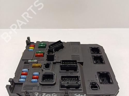 Zekeringkast PEUGEOT 206 Hatchback (2A/C) [1998-2012]  30032059