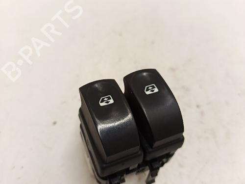 Used Left front window switch RENAULT CLIO III (BR0/1, CR0/1) [2005-2014]  30031740