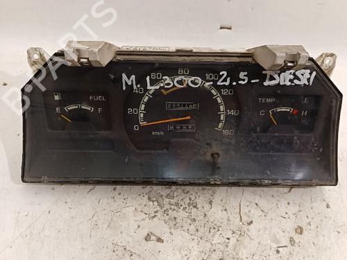 Used Instrument cluster MITSUBISHI L 300 III Van (P0_V, P1_V, P2_V) [1986-2013]  30030121