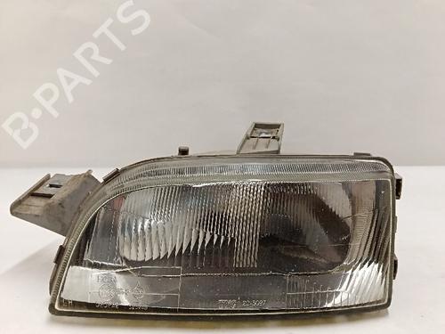 Phare gauche FIAT PUNTO (176_) 55 1.1 (54 hp) 30031190