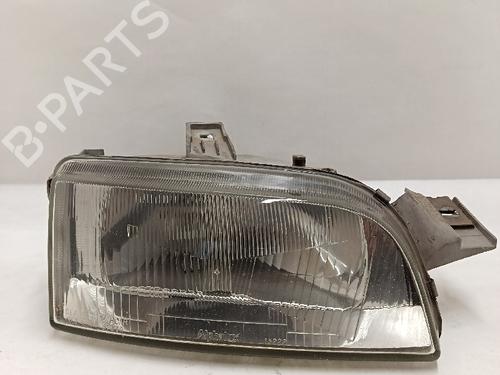 Used Right headlight FIAT PUNTO (176_) 55 1.1 (54 hp) 30031191