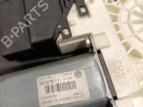 Lève-vitre arrière droit VW PASSAT B6 Variant (3C5) 2.0 TDI 16V | BP30031484C25 