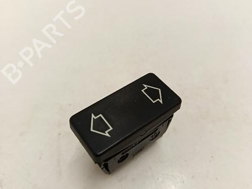 Interrupteur de vitre avant droite CITROËN SAXO Hatchback van (S3_) 1.5 D (58 hp) 30031615