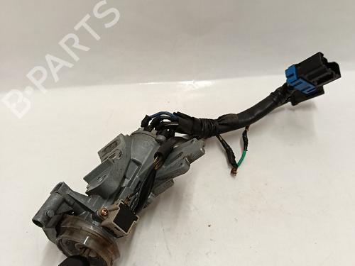 Używane Stacyjka MITSUBISHI PAJERO II (V3_W, V2_W, V4_W, V5_W) 2.5 TD 4WD (V24W) (99 hp) 30031626