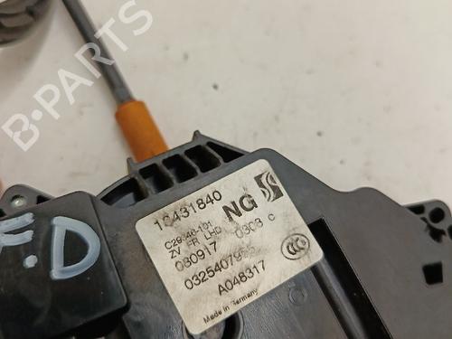 Zamek drzwi przednich prawych OPEL CORSA E Hatchback Van (X15)  | BP30031761C97 