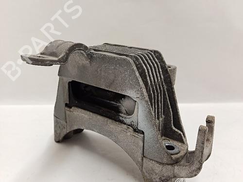 Used Engine mount OPEL ASTRA J Sports Tourer (P10) [2010-2015]  30032284