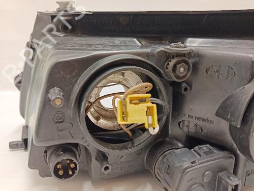 Right headlight VW PASSAT B5 (3B2) 1.9 TDI | BP30032673C29 