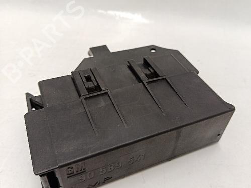 Used Fuse box CHEVROLET MERIVA [2002-2012]  30033160
