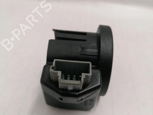 Card reader RENAULT CLIO II Hatchback Van (SB0/1/2_) 1.5 dCi (SB07) | BP30033423E4