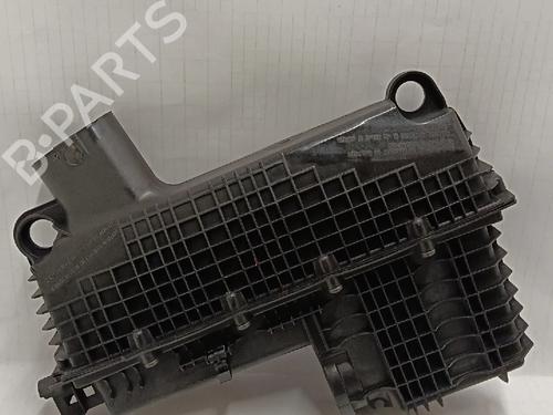 Used Air filter box RENAULT CLIO II Hatchback Van (SB0/1/2_) 1.5 dCi (SB07) (65 hp) 30033452