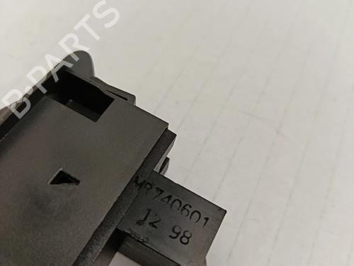 Høyre bak elrute bryter MITSUBISHI CARISMA (DA_)  | BP30033543I28