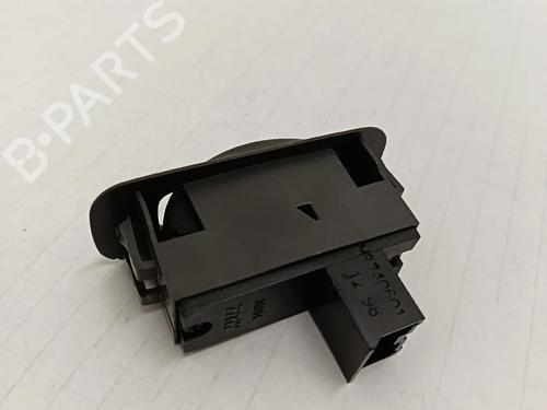 Høyre bak elrute bryter MITSUBISHI CARISMA (DA_)  | BP30033543I28