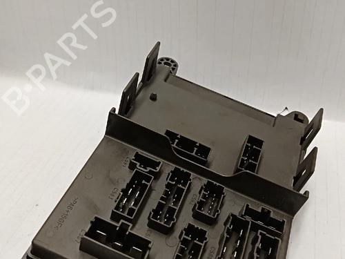 Fuse box LAND ROVER FREELANDER I (L314)  | BP30033619E1 