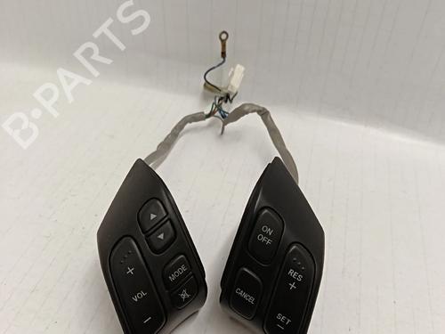 BP30033636O1 main image