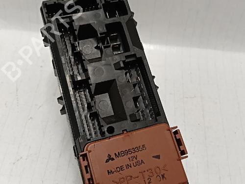 Sikringsdåse MITSUBISHI MIRAGE / SPACE STAR VI Hatchback (A0_A)  | BP30033756E1 