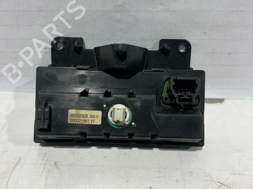 Display monitor PEUGEOT 206 Van | BP30033898C48