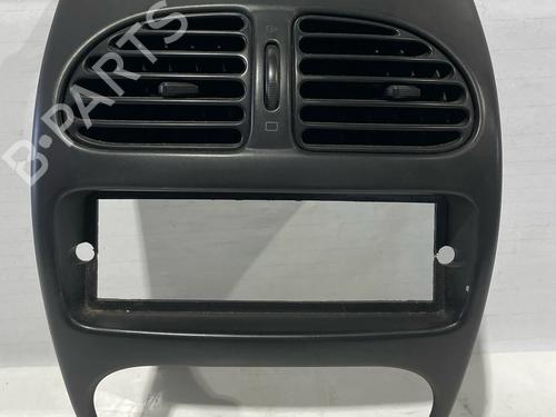 Console centrale PEUGEOT 206 Van [1999-2009]  30033900