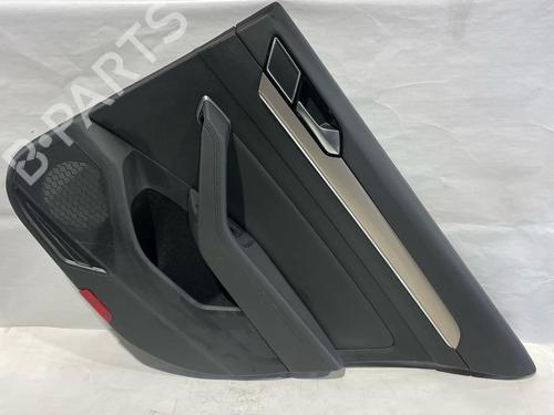 Bageste højre beklædning VW PASSAT B8 (3G2, CB2) 2.0 TDI (190 hp) 30033903