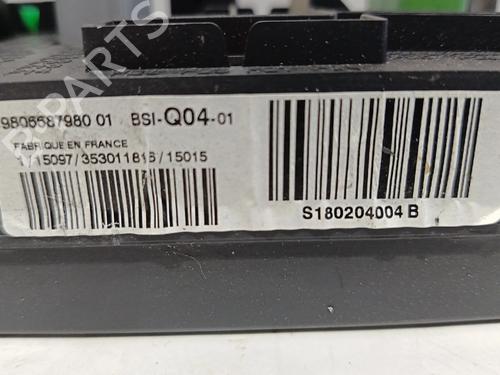 Fuse box CITROËN C4 Picasso II 1.6 HDi / BlueHDi 115 | BP30033952E1