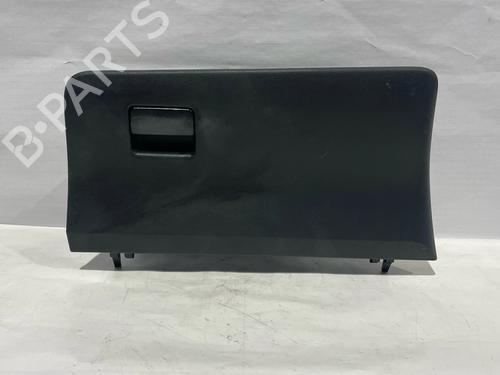 Used Glove box TOYOTA YARIS (_P15_) 1.5 (NCP150_) (109 hp) 30034054